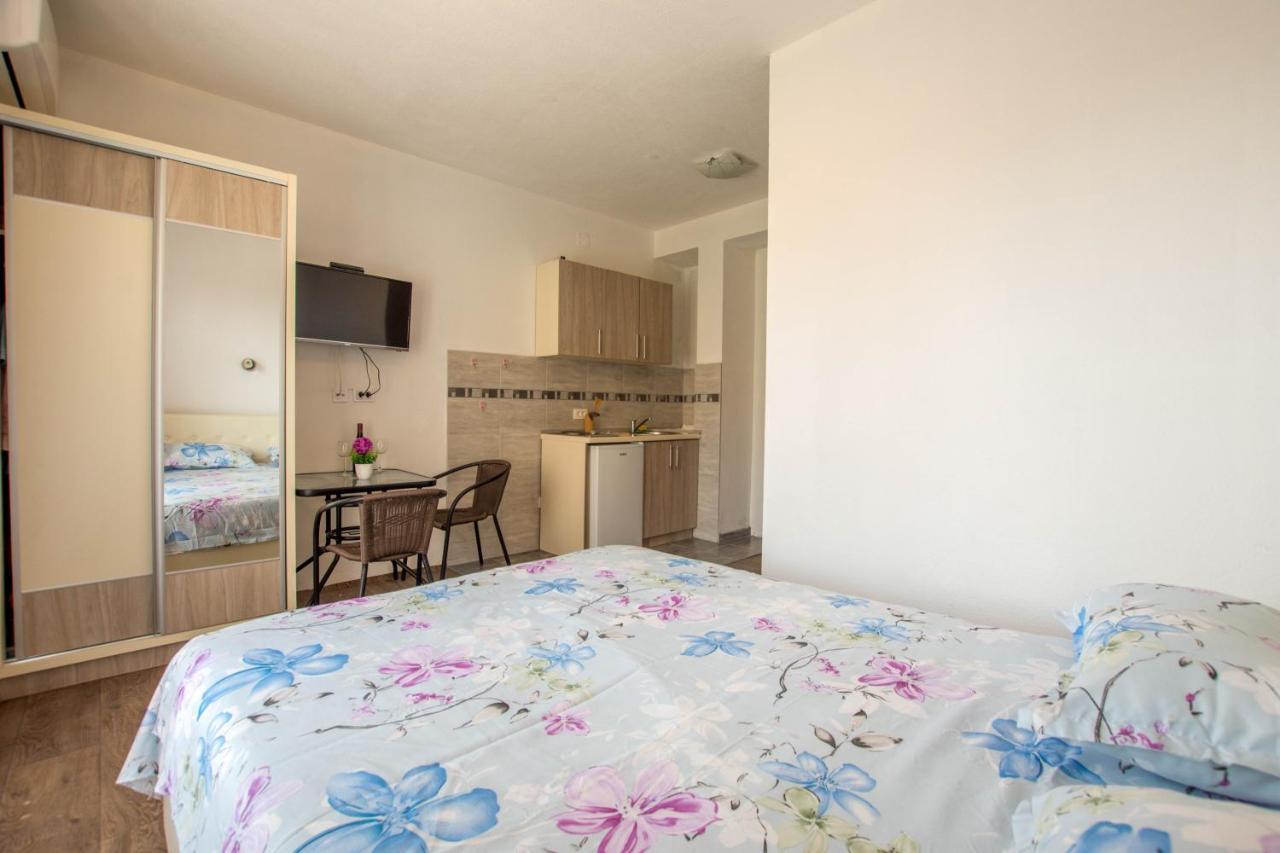 Apartments Elena Budva Exterior photo